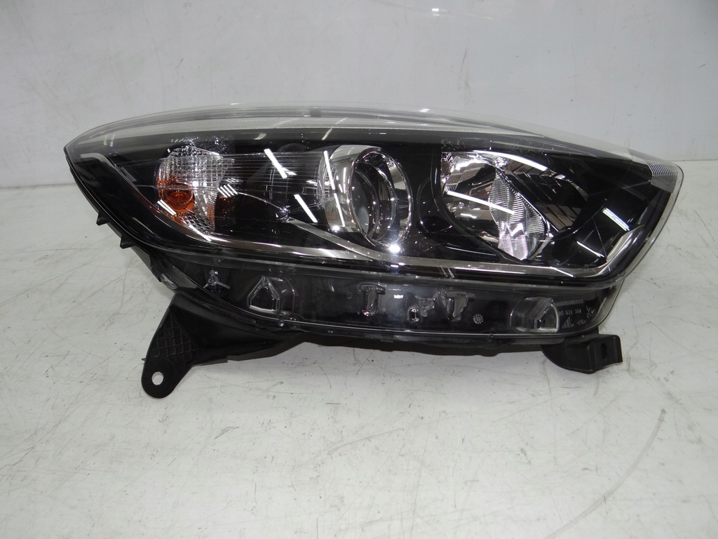 фото №7, Renault captur лампа права перед 260102734 r