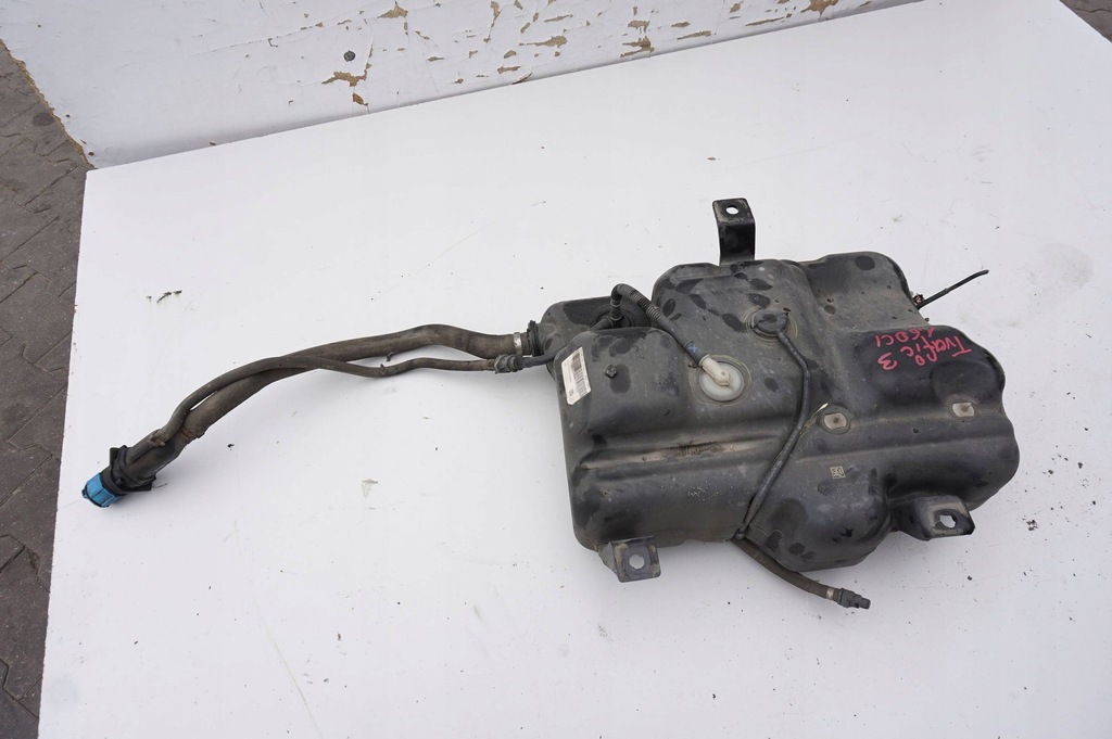 фото №1, Бак жидкость adblue насос 208993933r renault trafic 3 iii