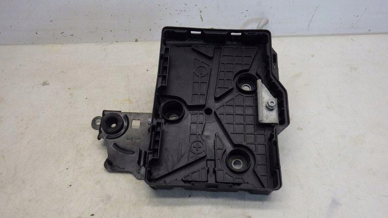 фото №1, Renault clio iv 2012-2020 648601269r основание корпус аккумулятор