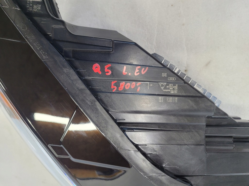 Audi q5 2 80a фара ліва перед led matrix європа  80a941035e гарний стан в Україні