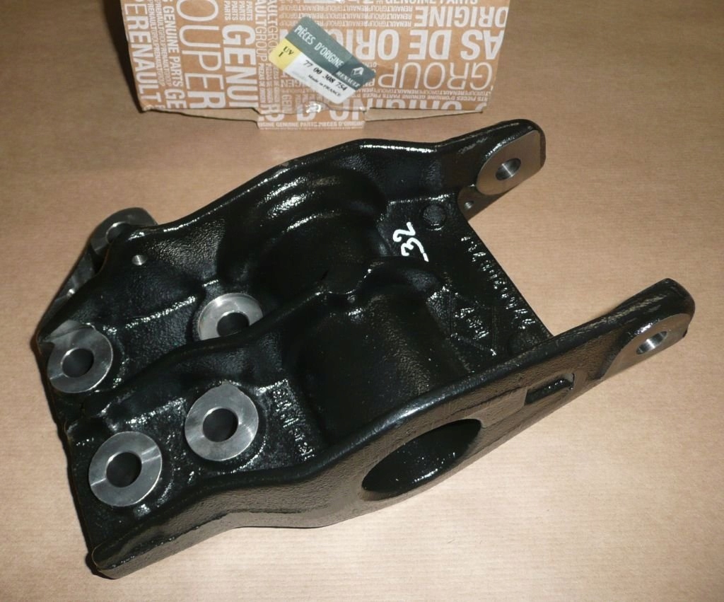 фото №1, Опора полуось renault master ii