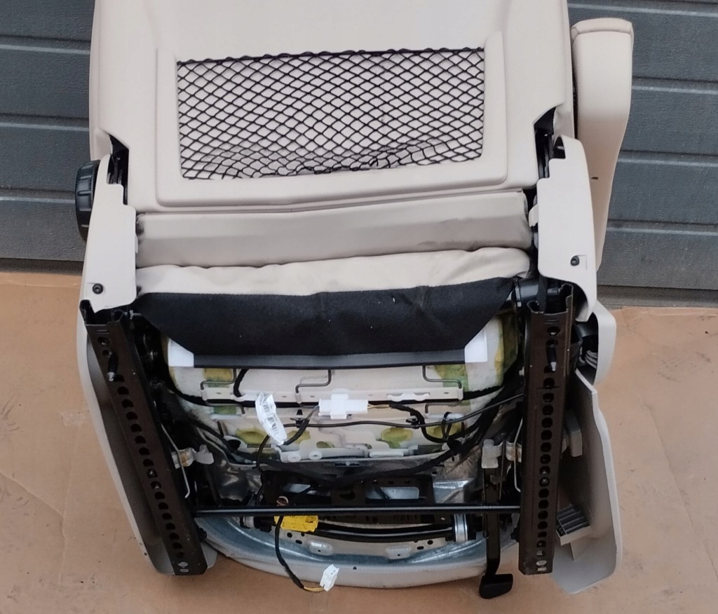 Сидіння лівий перед водія mercedes v-klasa w447 шкіра кремовий eu Київ