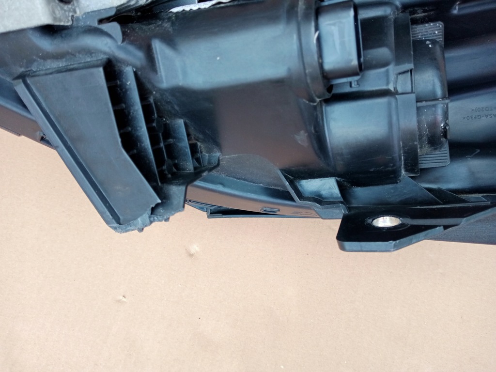 фото №7, Kia sportage v левая лампа перед full led