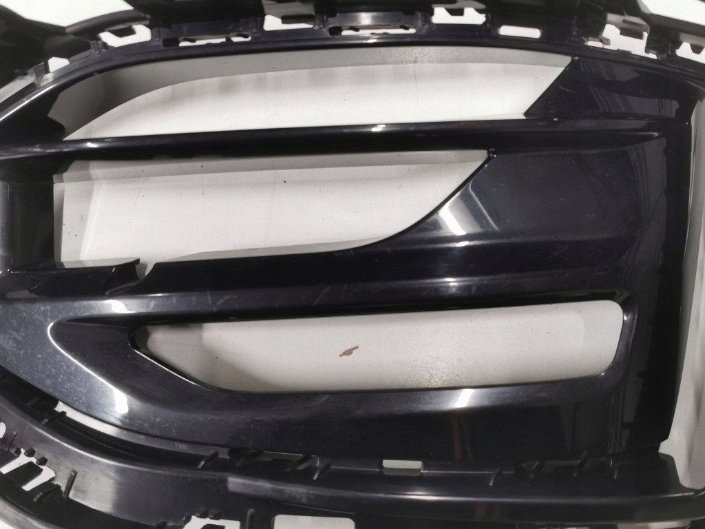 Купить Решётка бампера передний bmw 1 f40 правый  1 левая 383.