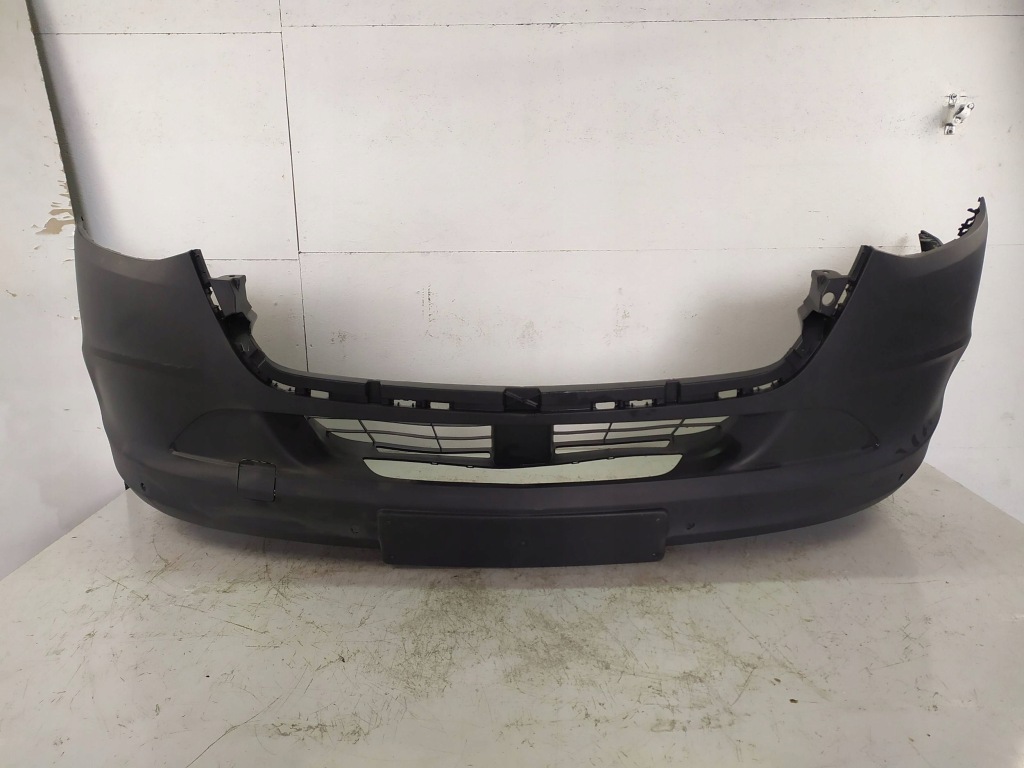 Купити Бампер перед передній mercedes sprinter a9108850000