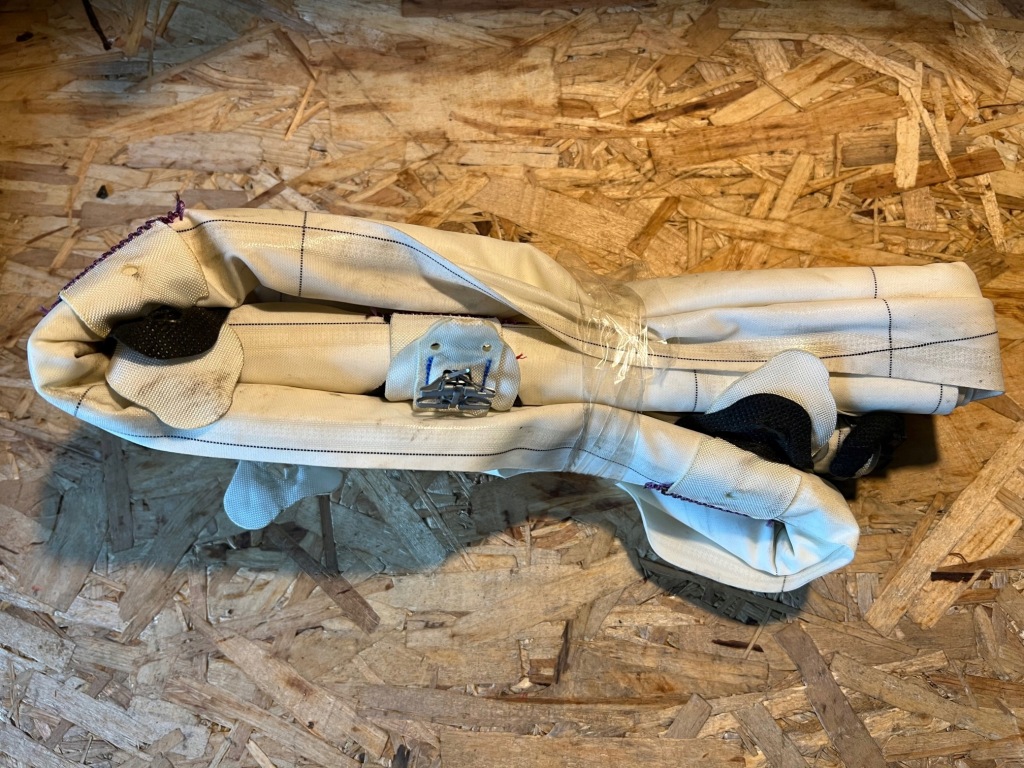 фото №2, Шторка безпеки права bmw 1 f20