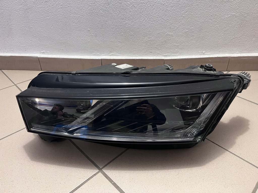 фото №1, Лампа передняя перед левая skoda octavia iv 4 5e4 full led