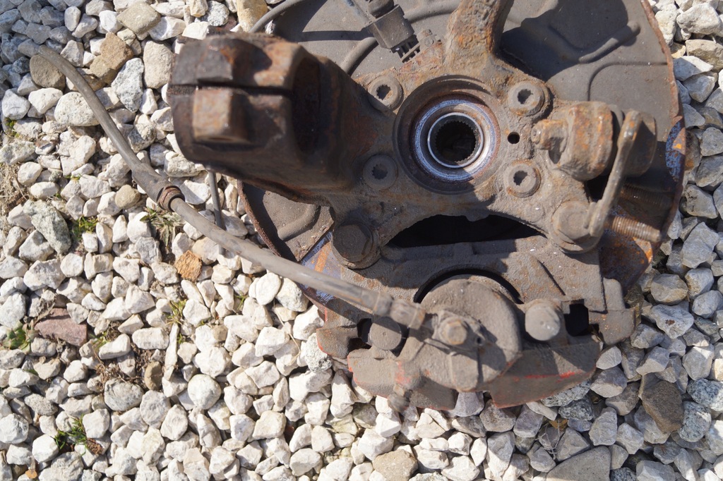 фото №6, Поворотный кулак левый перед vw golf vi