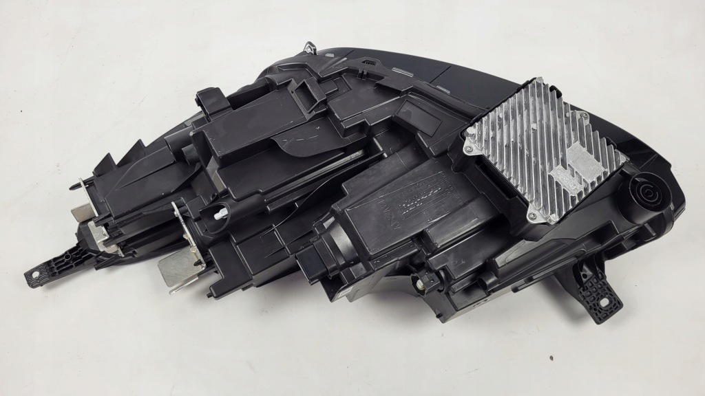 -фара фара передняя правый  ford kuga mk3 рестайлинг  24- full led Цена