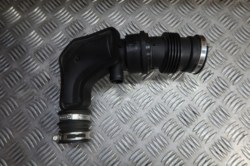 фото №1, Патрубок трубы интеркулер fiesta mk8