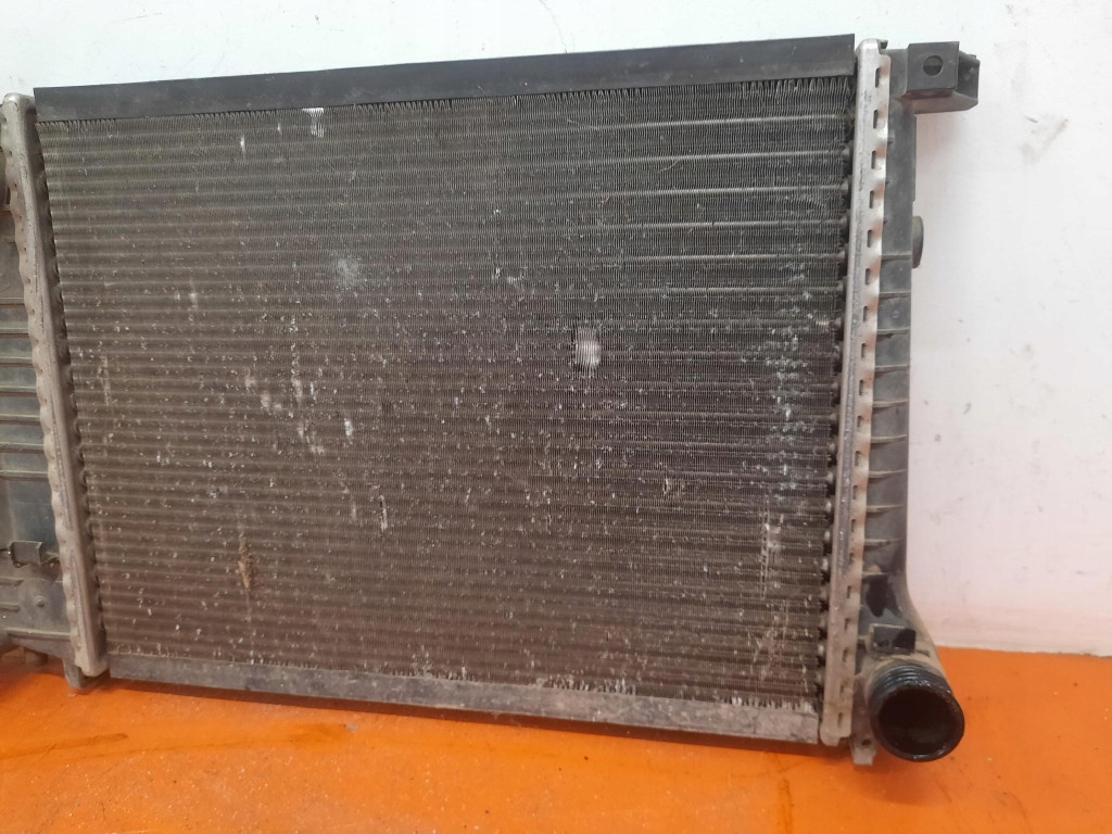 Купити Bmw seria 3 e36 90-99 радіатор води 17128350