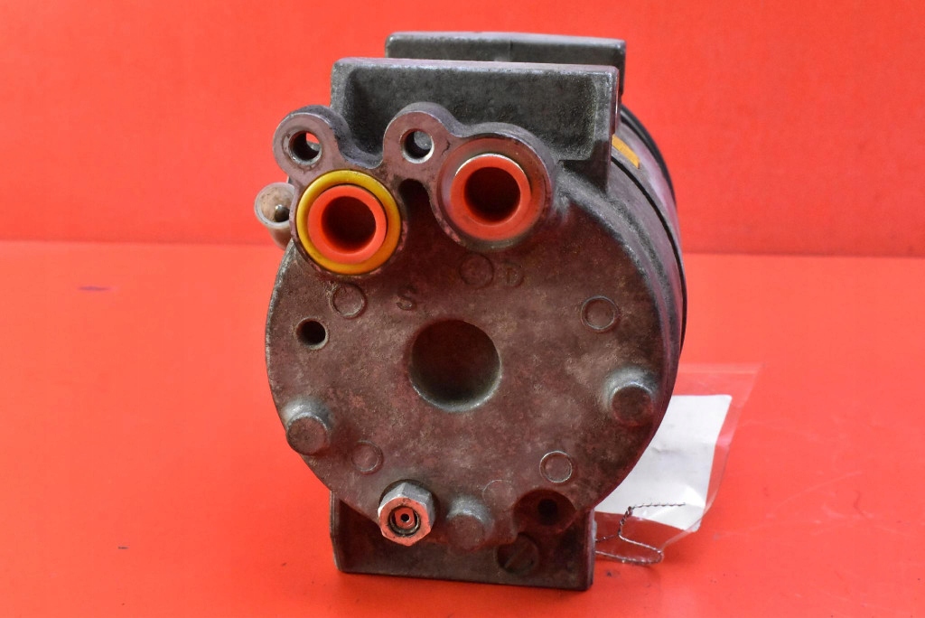 Компресор насос кондиціонера 8684287 volvo s70 v70 2 2 2.4 d5 163km 00-05 в Україні