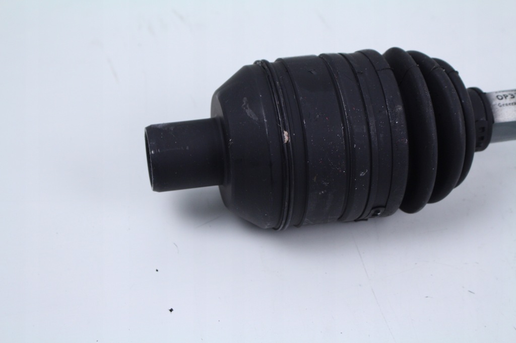 Привідний вал правий перед opel astra h 04-10r. 1.7cdti Доставка