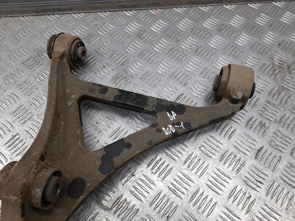 фото №6, Dodge challenger awd 030060325106 права важелі