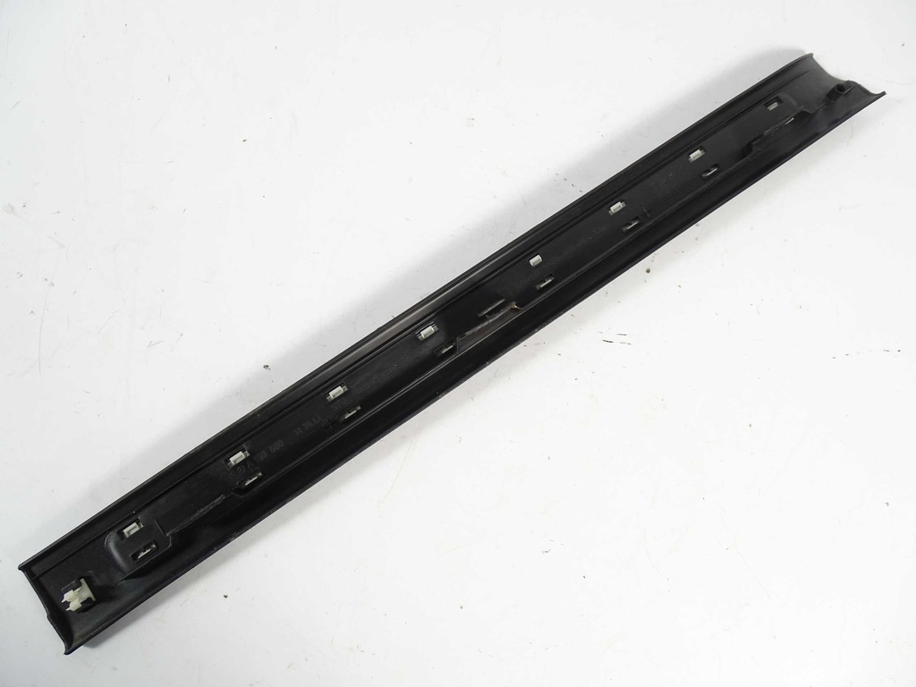 фото №2, Mercedes w169 w245 молдинг порог левый перед