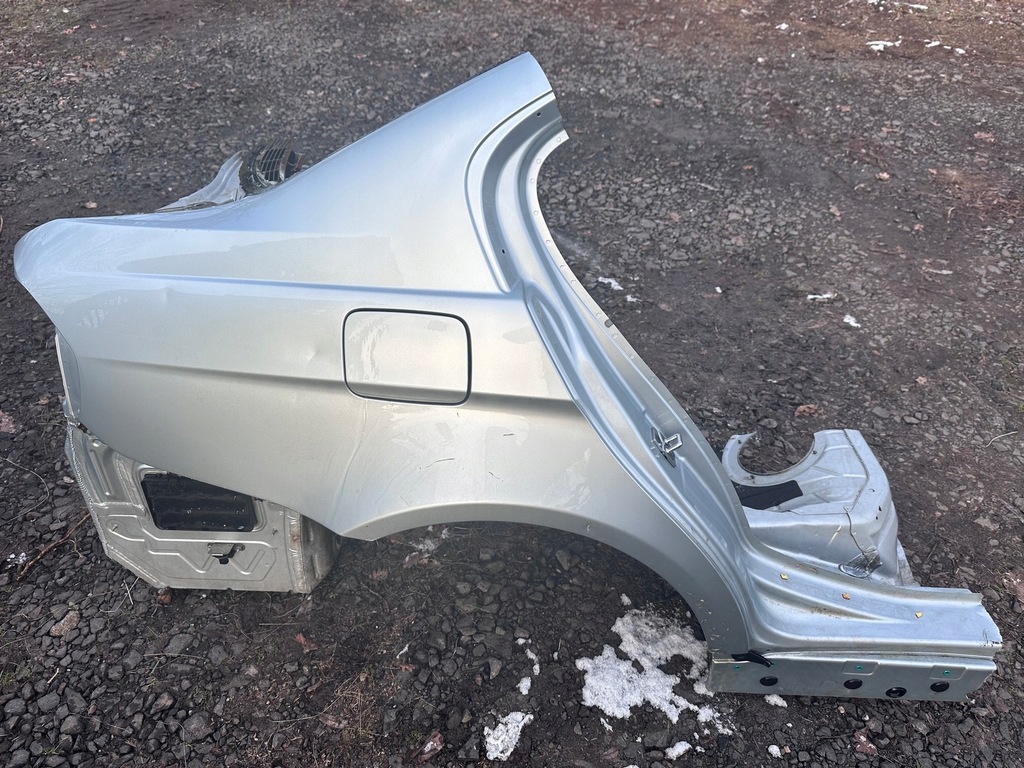 фото №1, Bmw m3 e90 чверть задня права крила задня правий