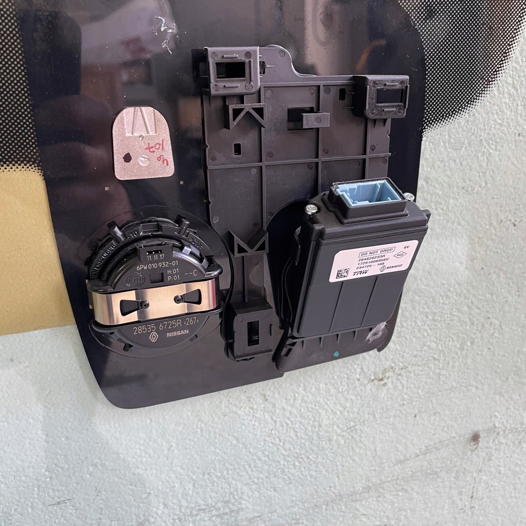 фото №4, Скло лобове камера датчик підігрів acustic оригінал renault kadjar 2017r