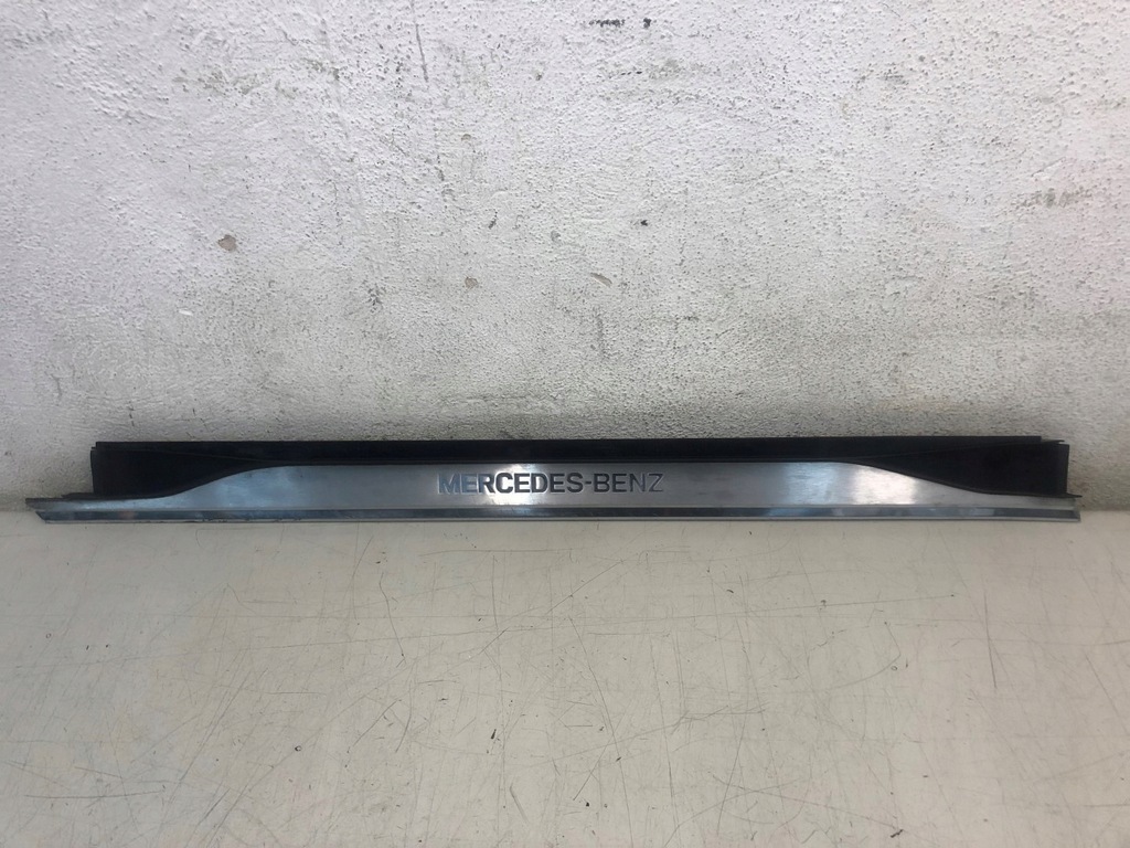 фото №1, Молдинг порог 1296800335 правая mercedes r129 sl a245