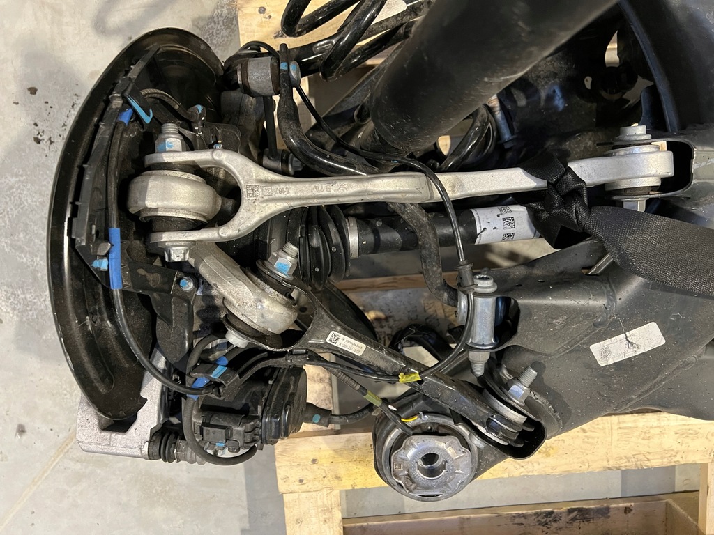 фото №7, Подвеска задние мост подрамник дифференциал mercedes w206 c300d