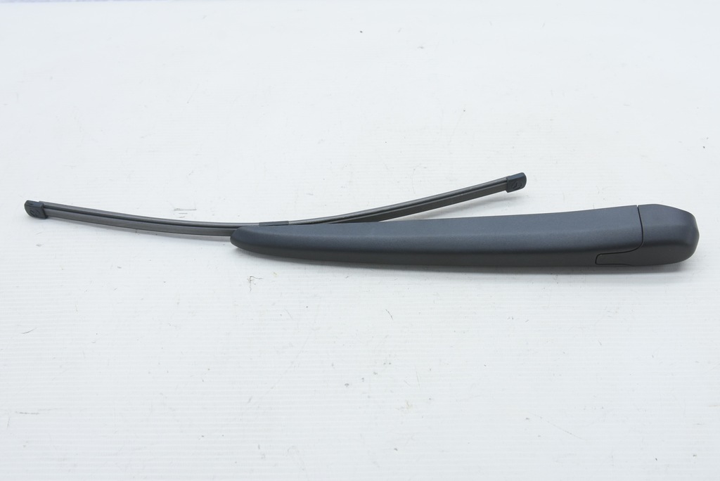 фото №1, Mercedes w247 b-klasa рычаг дворники задняя