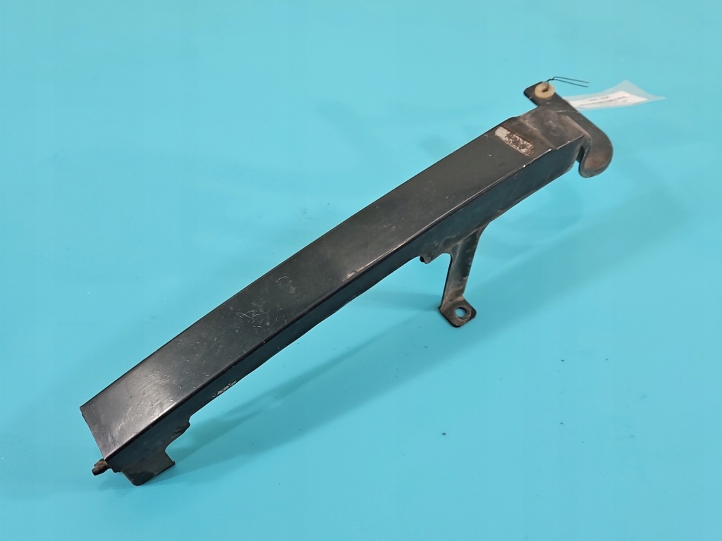 фото №1, Направляющая кронштейн лампы перед правый opel monterey