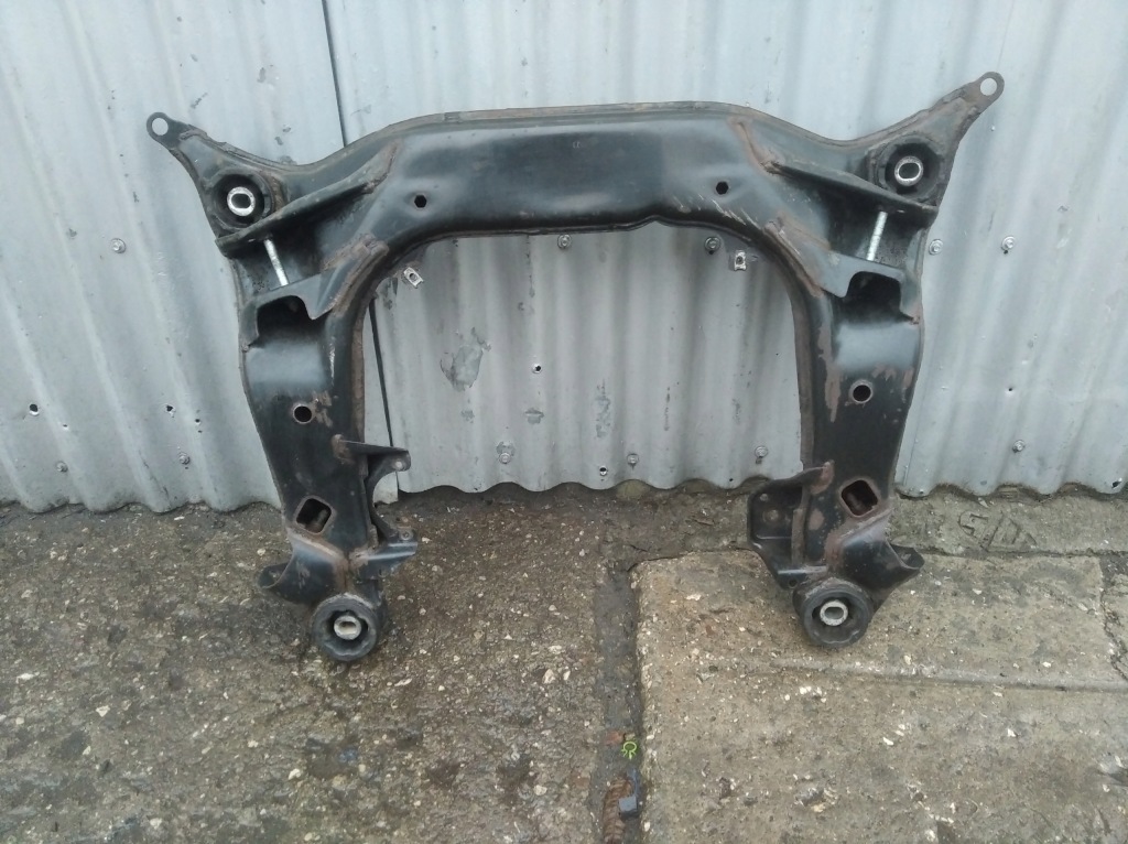 Балка підрамник підвіска двигуна vw passat b5 audi a4 b5 96-00r. Київ