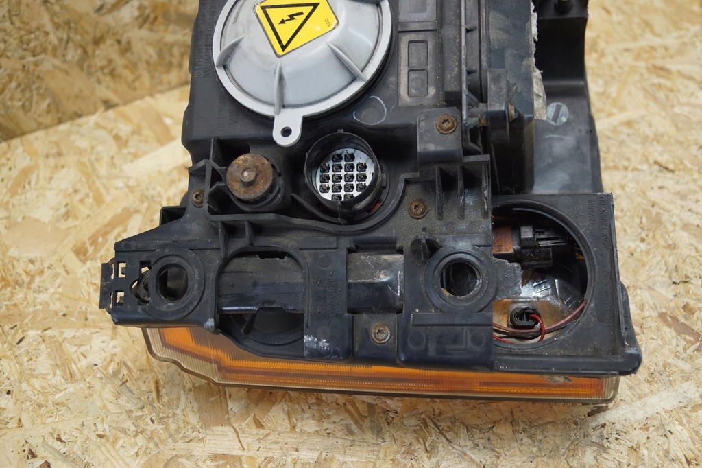 фото №8, Лампа лівий перед land rover discovery iii