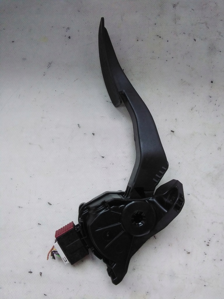 фото №1, 8250 opel astra j педаль газу потенціометр 13252704