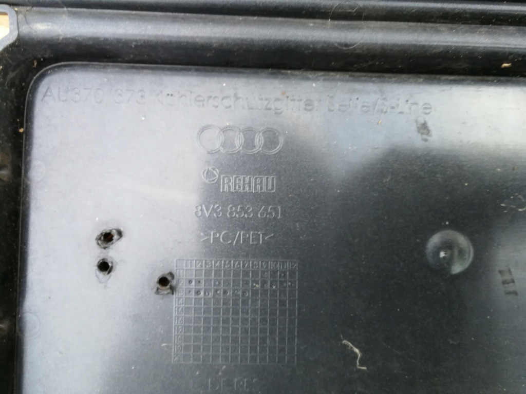 фото №13, Audi a3 8v 13- решітка радіатора решітка решітка радіатора бампера передній 8v3853651