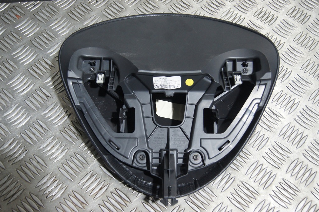 фото №7, Захист козирок спідометра clio iv 682408065r