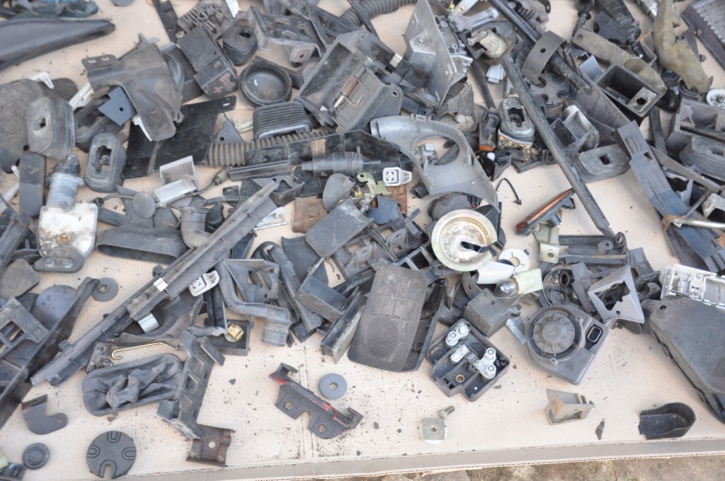 фото №7, Bmw e31 840 850 разные пластики do автомобиля