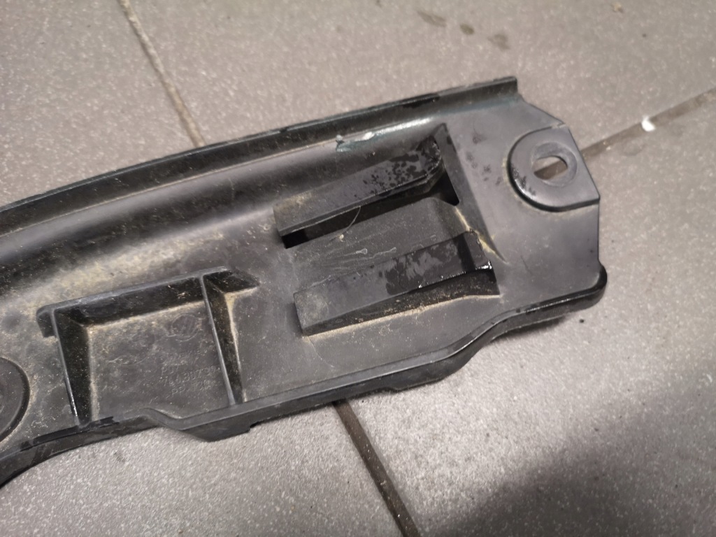 фото №5, Напрямна бампера лівий задня vw touareg 7l6807393a