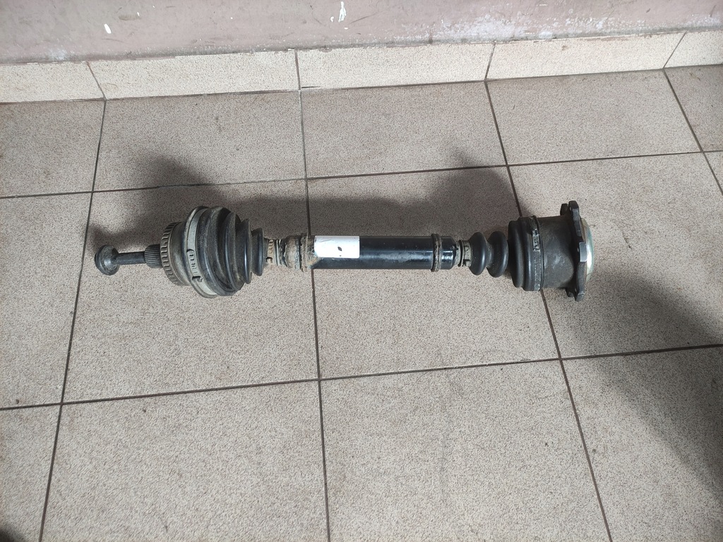 фото №1, Приводной вал правый перед audi a6 c5 3.0 asn 2.5 tdi