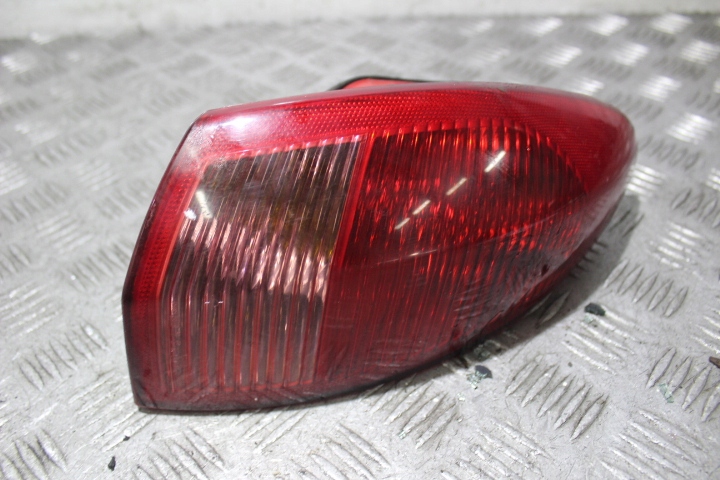 фото №1, Лампа правая задняя alfa romeo 147