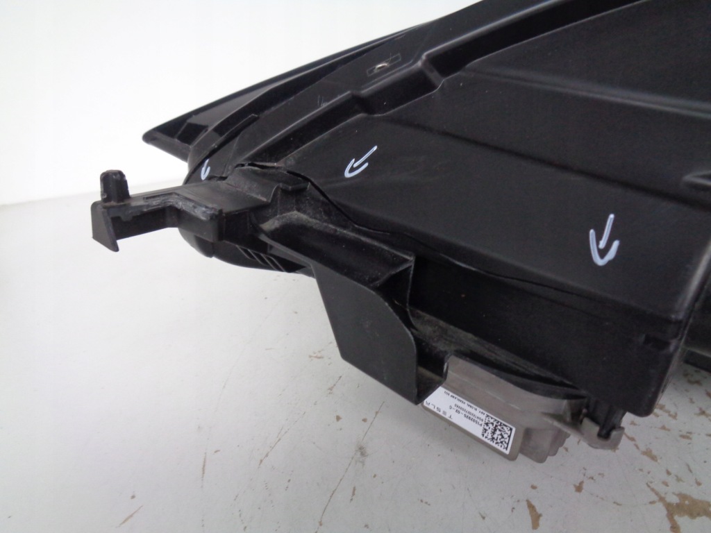 Фара правый  фара tesla model 3 y 20- рестайлинг  full led Киев