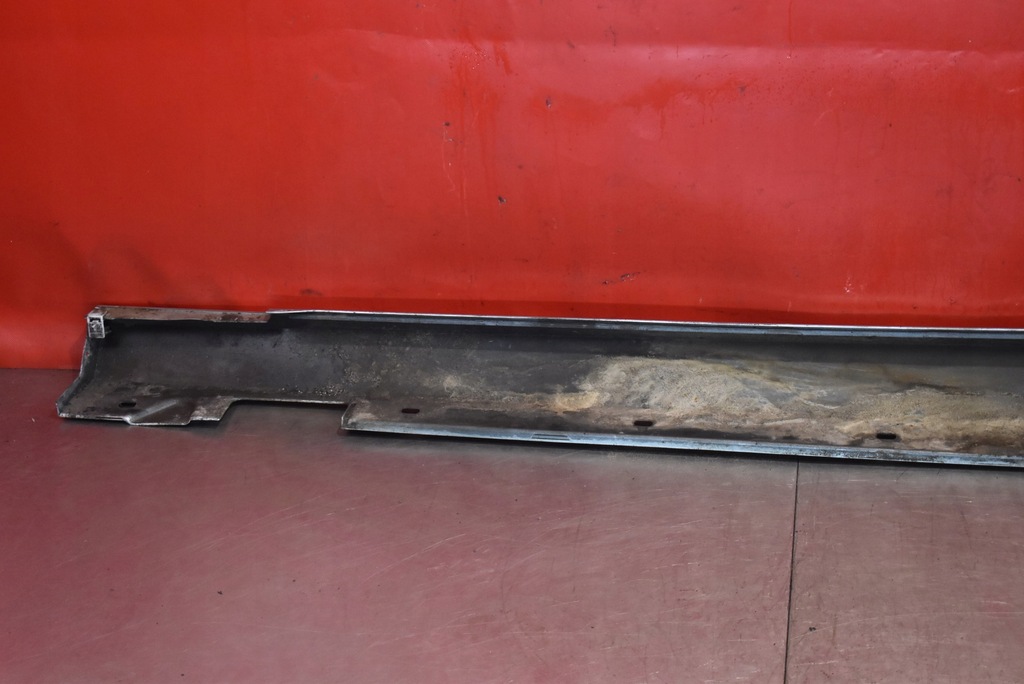 фото №7, Накладка порог правая 775 mercedes e-klasa w212 sedan lift 09-16