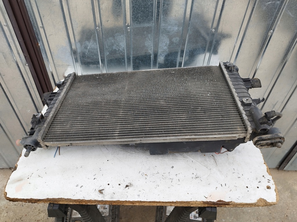 Радиатор воды + вентилятор opel astra h 3 zafira b 1.6 бензин Киев