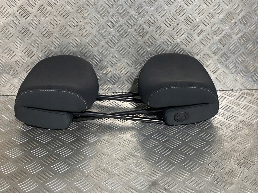 фото №8, Підголівник сидіння перед правий лівий комплект renault megane iii 3 08-