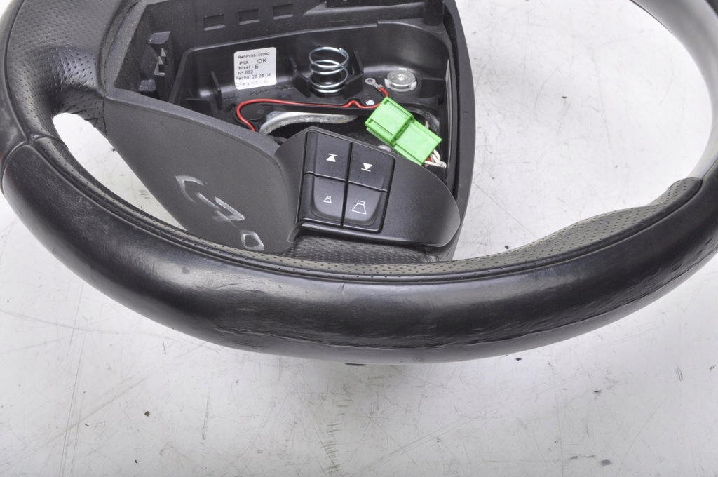 фото №9, Volvo c70 ii воздуховод кожаный 30778746 navi