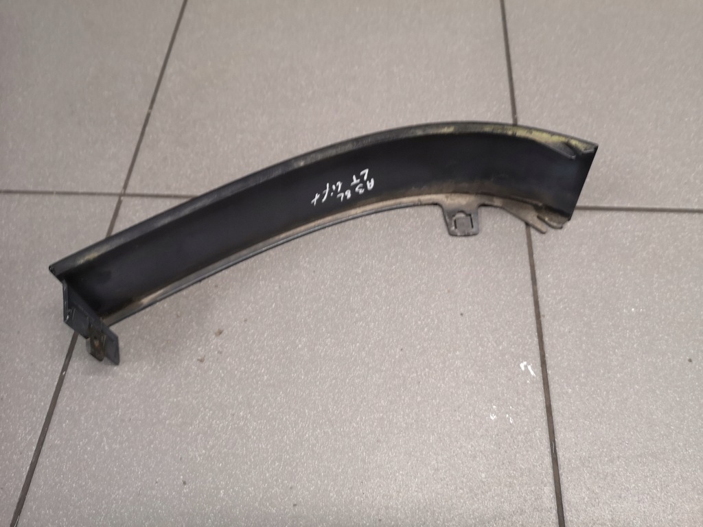 фото №8, Молдинг pod фара лівий задня audi a3 8l 8l0807871c