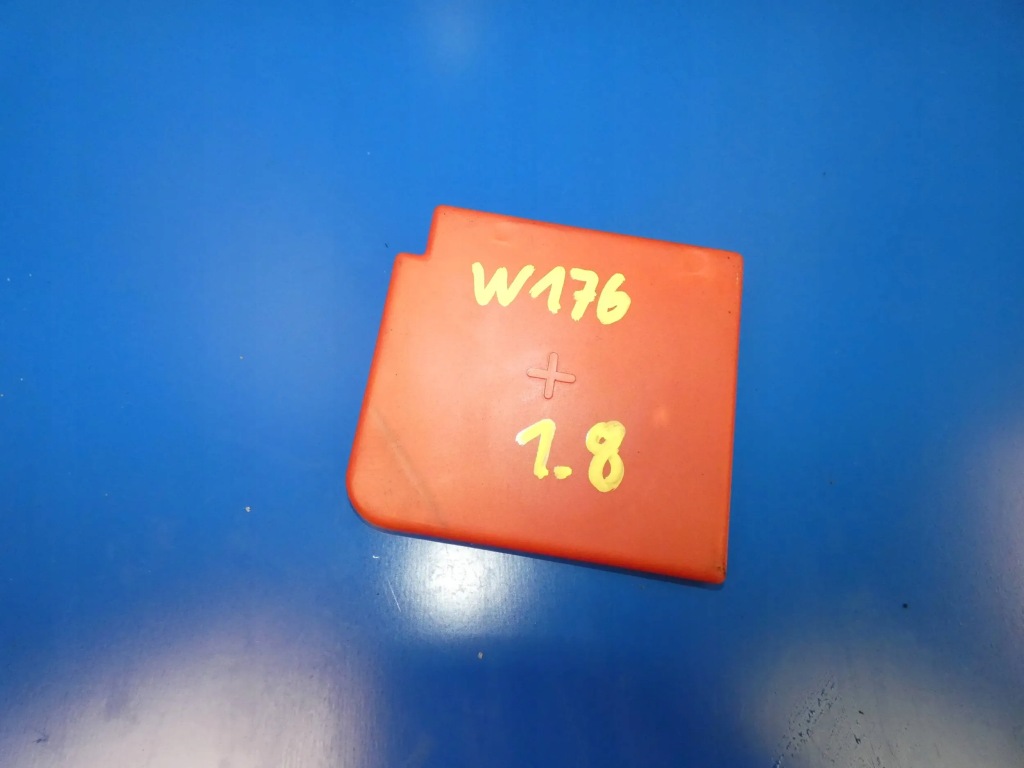 фото №1, Mercedes a klasa w176 w246 cla w117 заглушка клеммы защита