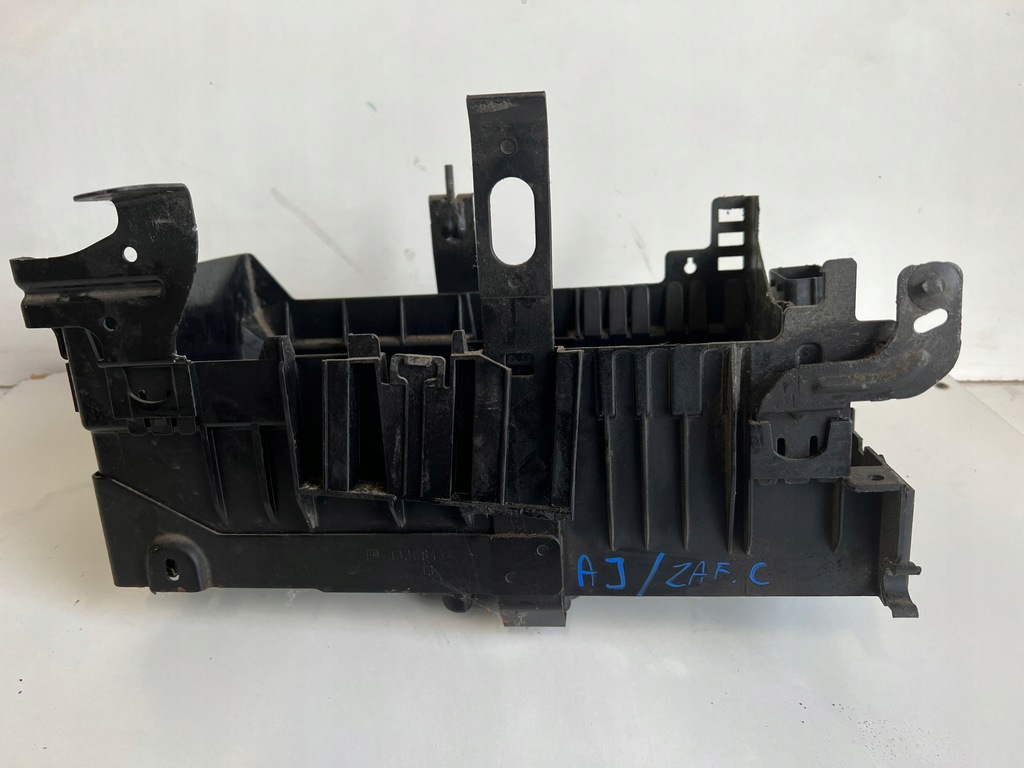 фото №1, Opel astra j 4 основание аккумулятор