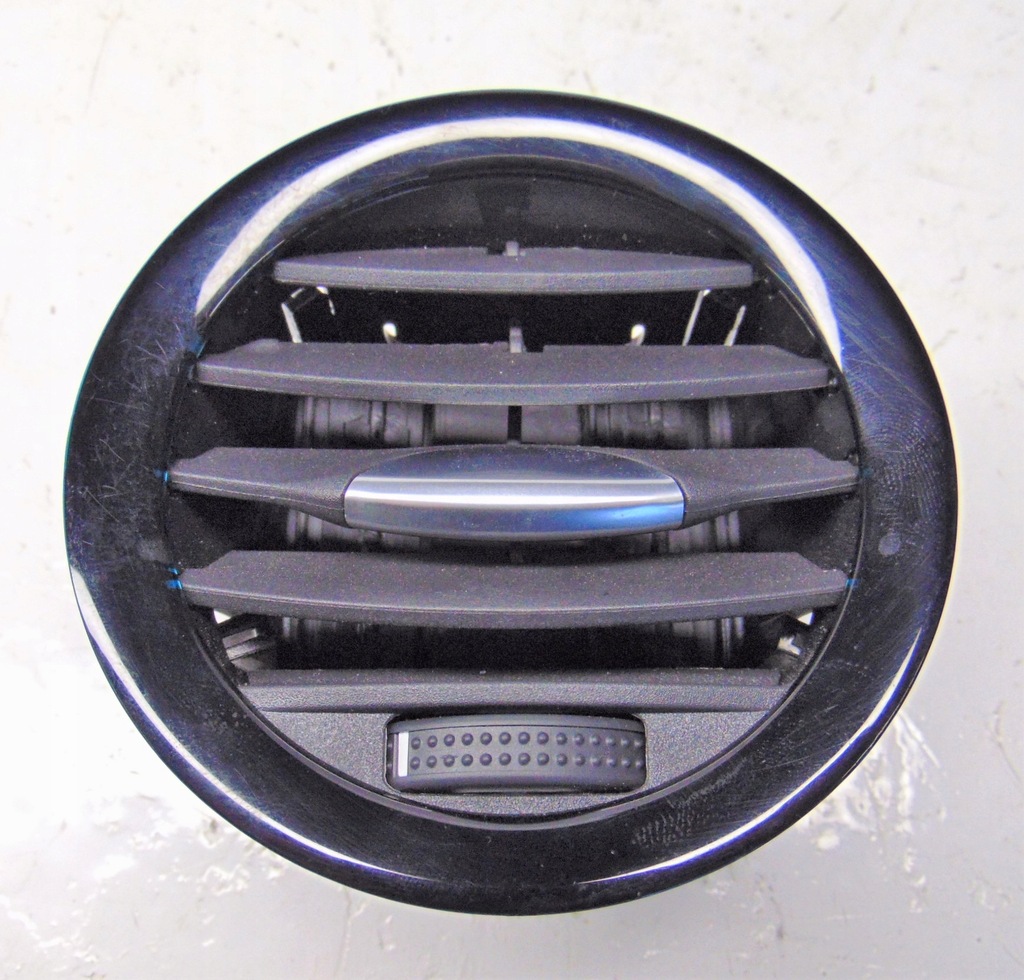 фото №1, Решётка обдув opel adam europa