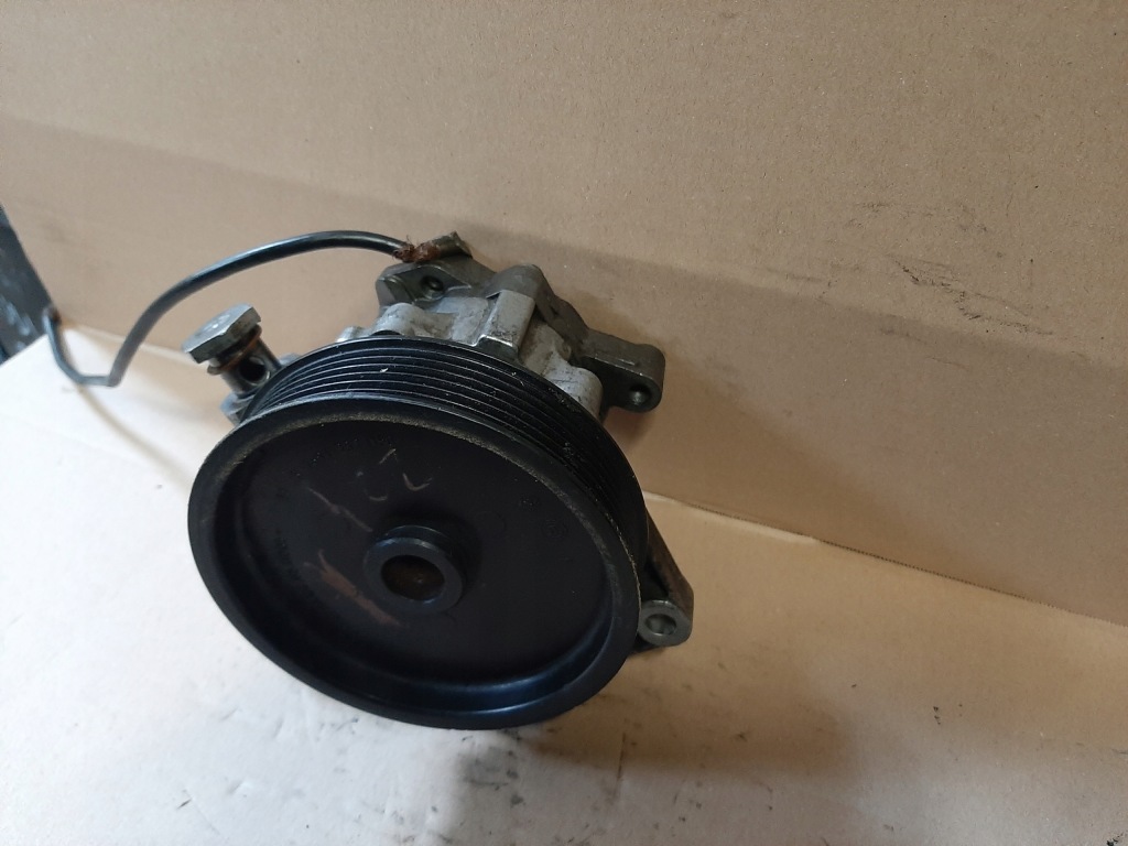 Купити Mercedes c w204 ml w164 насос підсилювача