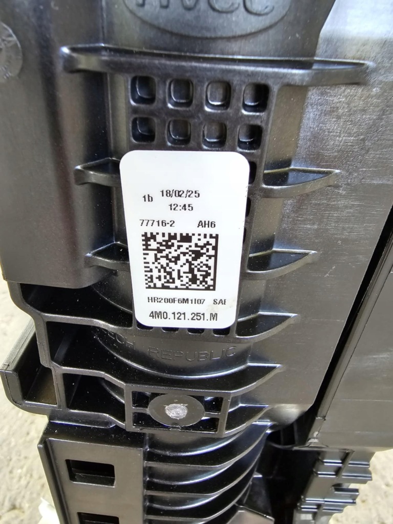 Комплект радіатор вентилятори audi rs q8 4.0 600 km rsq8 америка європа Київ