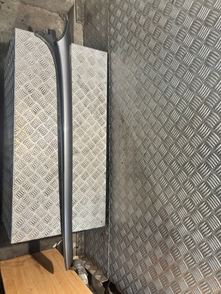 фото №1, Молдинг стекло лобовое передней правая 727601597r renault espace v 15r