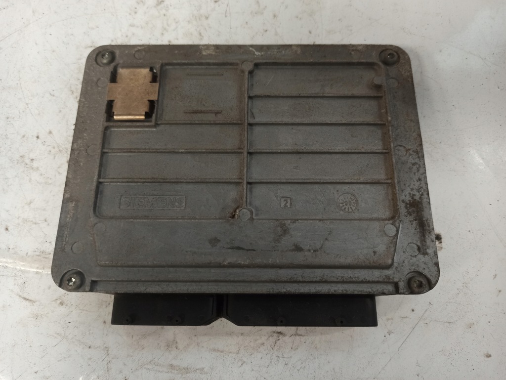 фото №8, Skoda fabia 1.4 mpi блок управления двигателя 047906033a