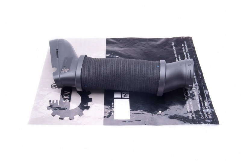 фото №8, Шланг фильтра воздуха mercedes c218 a2780902082