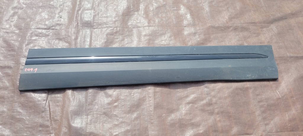 фото №1, Mercedes gla w247 молдинг дверь перед правый