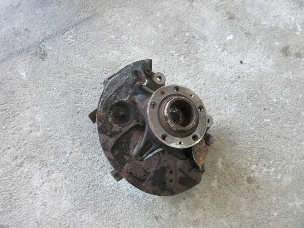 фото №1, Peugeot 5008 ii 2018 r. 1.6 thp поворотний кулак права